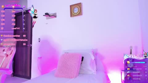 Snapshot of pammela_smith chatting on 01-16-25, 02:09 Pammela Smith online show from 01-16-25, 02:09