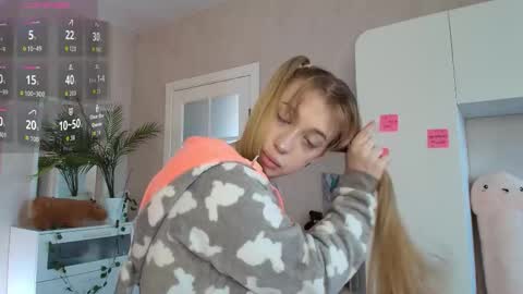 Lina online show from 02-23-26, 03:04