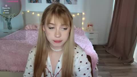 Lina online show from 03-13-26, 04:08