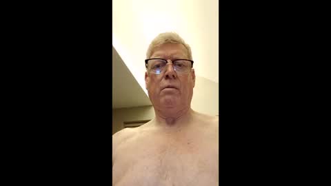 Snapshot of panda320 chatting on 02-27-26, 10:43 panda320 online show from 02-27-26, 10:43