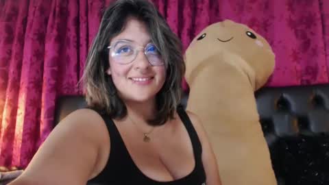 Snapshot of pandoracherry chatting on 01-06-25, 02:15 Pandora online show from 01-06-25, 02:15