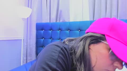 Snapshot of pandoracherry chatting on 02-11-25, 09:42 Pandora online show from 02-11-25, 09:42