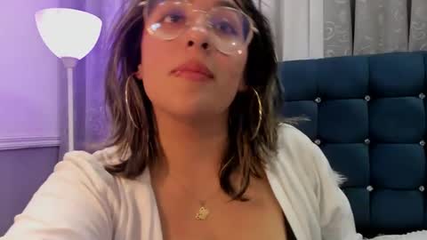 Snapshot of pandoracherry chatting on 02-17-25, 06:09 Pandora online show from 02-17-25, 06:09