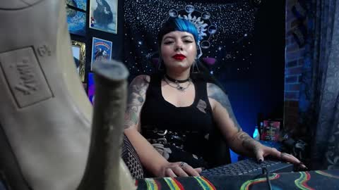       online show from 02-07-25, 05:18