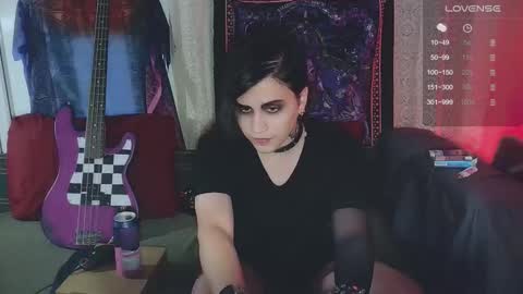 In bio online show from 11-27-25, 02:13