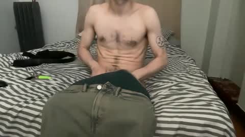 Snapshot of pantslesstraveler_plt chatting on 05-20-26, 03:02 PantsLessTraveler online show from 05-20-26, 03:02