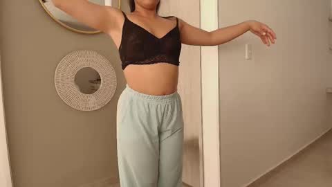 paoguerrax354 online show from 02-08-26, 02:31