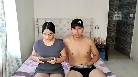 Paola 23 and Andres 25 online show from 06-03-26, 09:20