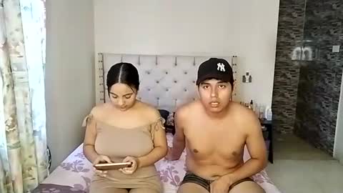 Paola 23 and Andres 25 online show from 06-12-26, 10:08