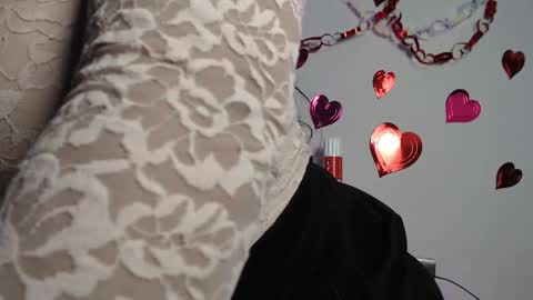 Paola Lyon online show from 02-14-25, 07:23