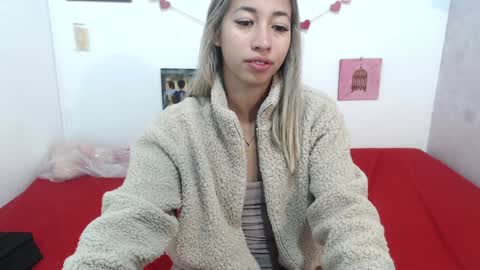 Snapshot of paolabotero chatting on 01-20-25, 11:56 Paola online show from 01-20-25, 11:56