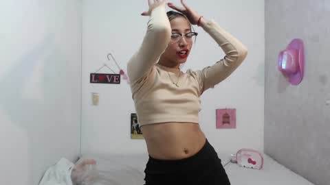 Snapshot of paolabotero chatting on 02-06-25, 02:58 Paola online show from 02-06-25, 02:58