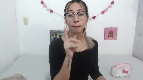 Snapshot of paolabotero chatting on 02-18-25, 03:21 Paola online show from 02-18-25, 03:21