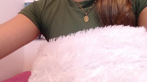Paola online show from 05-12-26, 11:18