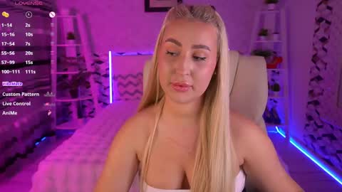 Lia online show from 05-03-26, 02:34