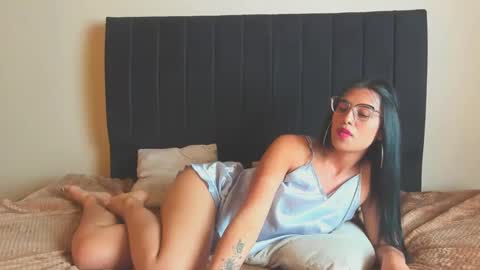 Paola Turner online show from 01-30-25, 02:25