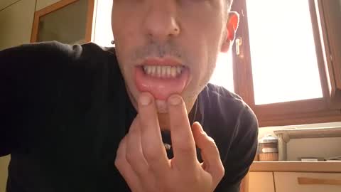 paoloste online show from 10-19-25, 02:50