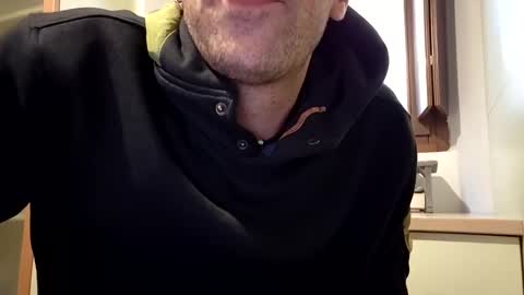 paoloste online show from 10-29-25, 02:41