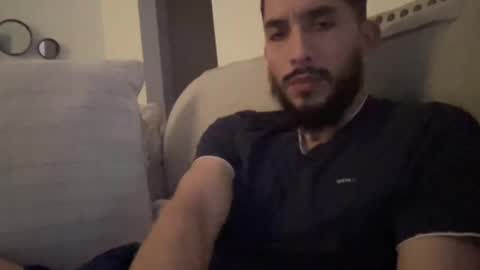 papicubano_guapo23cm online show from 02-25-26, 05:17