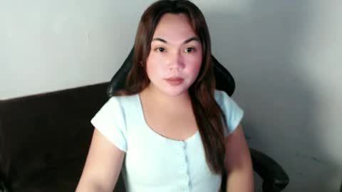 Fina Dwarf online show from 06-19-26, 04:17