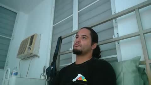 Snapshot of papiipr185 chatting on 01-18-26, 08:29 PapiiPR185 online show from 01-18-26, 08:29