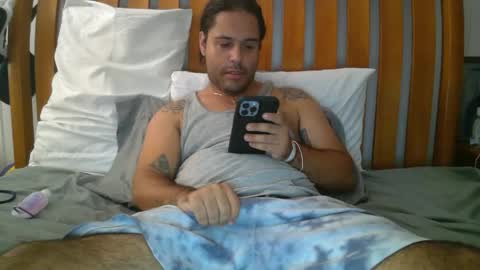 PapiiPR185 online show from 05-10-26, 08:47