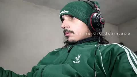 Snapshot of papito20cm chatting on 05-19-26, 07:47 Lau online show from 05-19-26, 07:47