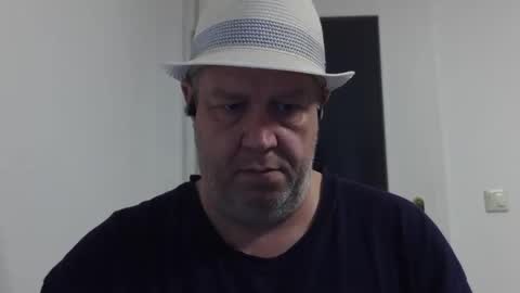 Snapshot of para3214 chatting on 10-08-25, 10:46 para3214 online show from 10-08-25, 10:46