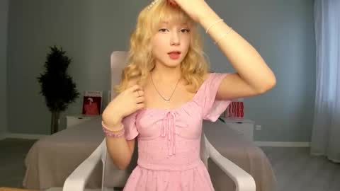 Snapshot of paradi_se chatting on 11-07-25, 08:36 Melena online show from 11-07-25, 08:36