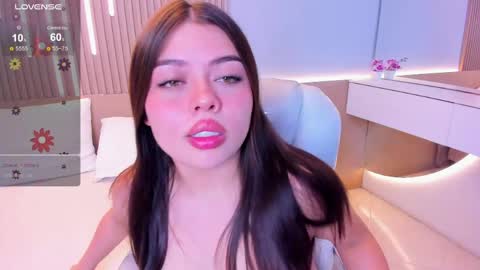 Amy and my doll online show from 04-10-26, 04:06