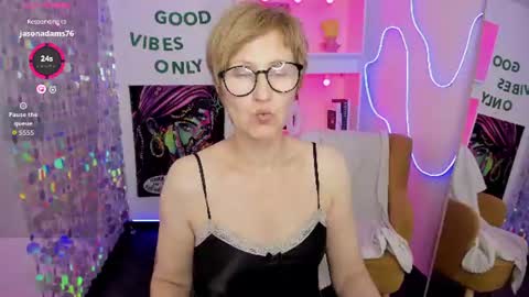 Paris online show from 07-26-26, 12:56