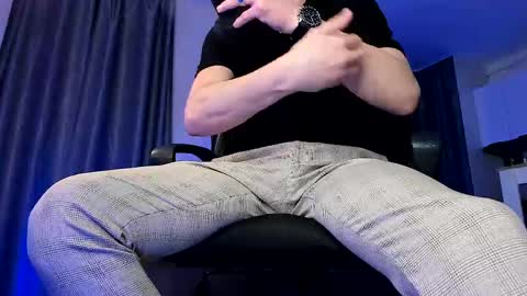 Paris online show from 03-29-26, 04:51