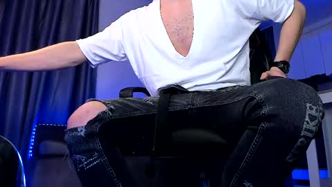 Paris online show from 04-20-26, 09:05