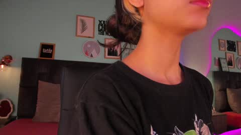 PARIS online show from 01-30-25, 07:37