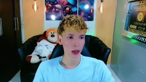 Snapshot of park_jimin1 chatting on 09-11-25, 12:05 park_jimin1 online show from 09-11-25, 12:05