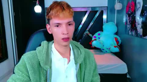 park_jimin1 online show from 11-25-25, 11:54