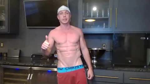 Snapshot of parkerflexes chatting on 05-18-26, 03:35 Parker online show from 05-18-26, 03:35