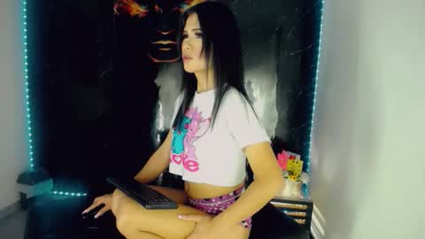 party_fre_girl online show from 05-30-26, 09:34