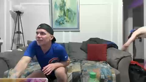 Snapshot of partyboi25 chatting on 10-10-25, 06:07 Orallover online show from 10-10-25, 06:07