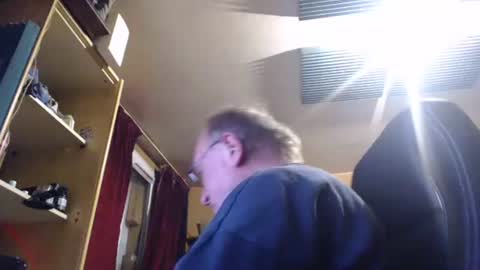 pascal88881 online show from 10-22-25, 07:13