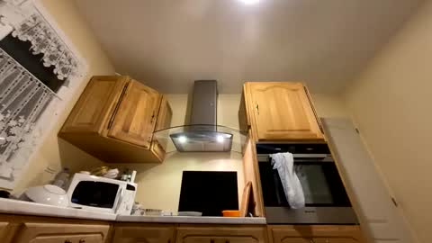 pascalou02 online show from 10-20-25, 05:13