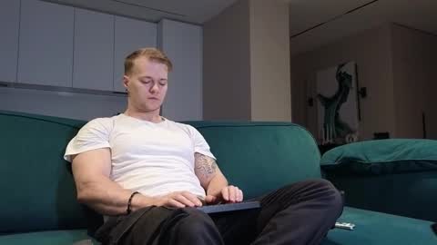 Pashka online show from 09-17-25, 06:48