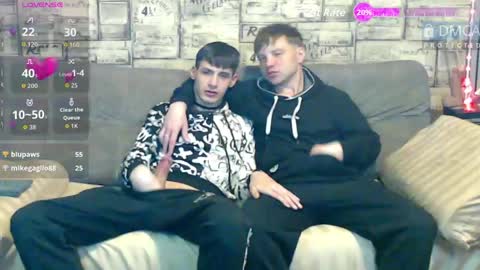 Snapshot of passionate_bonds chatting on 05-20-26, 04:40 Max tall dark-haired guy with tattoos and Phil blond-haired online show from 05-20-26, 04:40