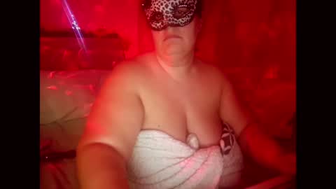 Snapshot of passionduo4 chatting on 12-18-24, 11:19 PassionDuo4 online show from 12-18-24, 11:19