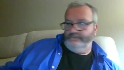 Snapshot of passporttraveler1 chatting on 10-17-25, 12:47 passporttraveler1 online show from 10-17-25, 12:47