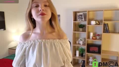 Vicki online show from 12-05-25, 08:12