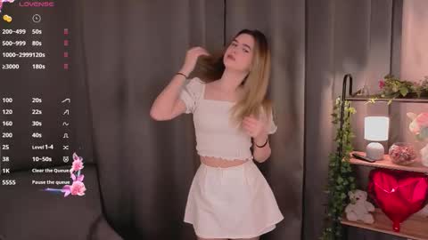 Mia online show from 02-28-26, 09:32