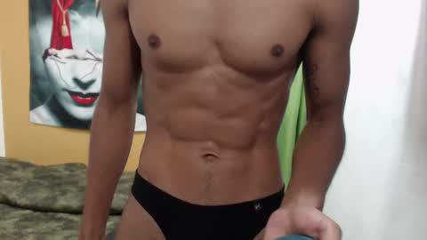 EDUAR Independent model online show from 01-22-25, 12:59