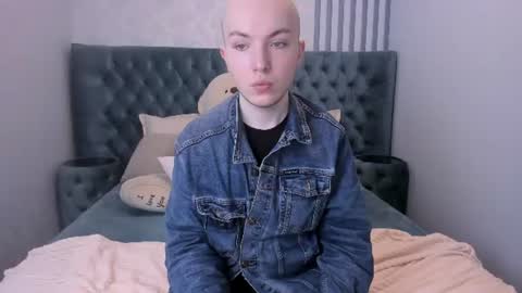 Snapshot of patrickbevy chatting on 06-15-26, 05:42 Patrick online show from 06-15-26, 05:42
