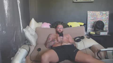 patrickmorris92 online show from 04-07-26, 01:00